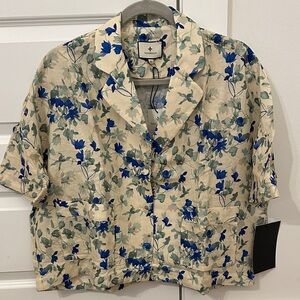 Tuckernuck Cream Floral Short-Sleeve Notch shirt with Blue/green print